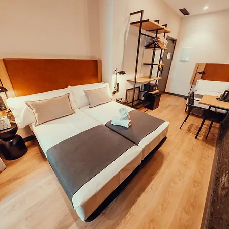 Hotel Transit-2