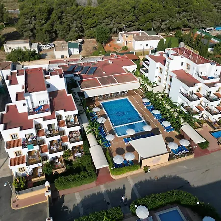 Invisa Aparthotel Casa Luis-3