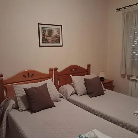 Hostal I Apartaments Populetus-3