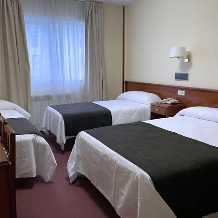 Hotel Capital de Galicia-2