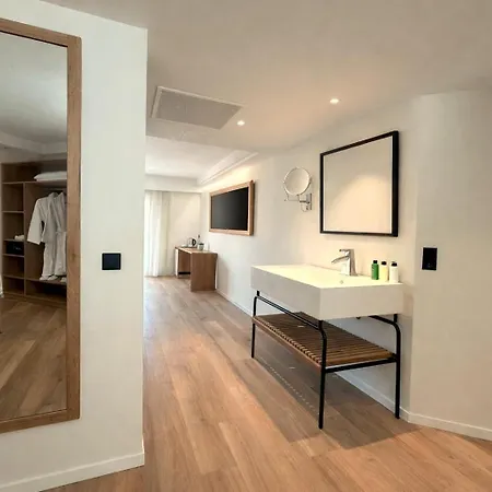 Welikehotel Triton Beach (Adults Only)-3