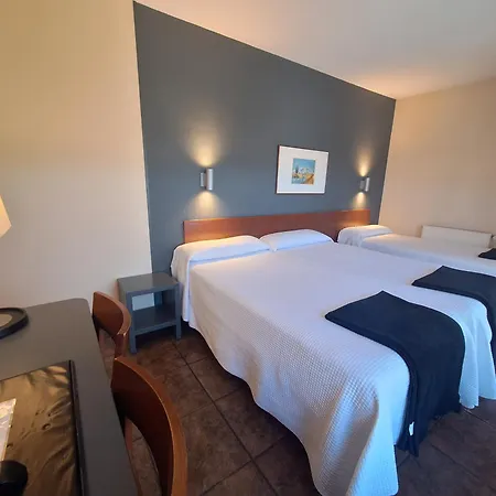 Hotel Yerri-3