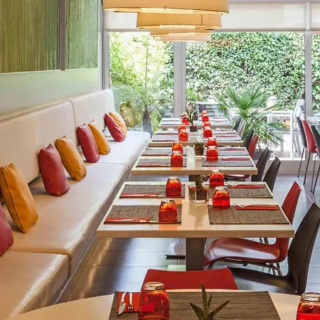Ibis Cornella-3
