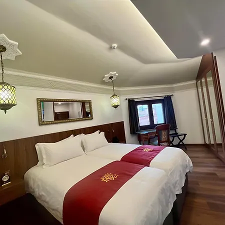 Hotel Boutique Casón De Los López-3
