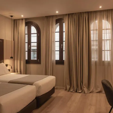 Gran Hotel Barcino 4 Estrellas SUPERIOR-3