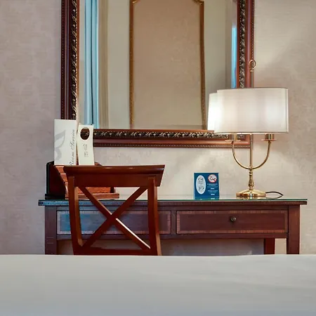 Hotel Roger De Lluria-2