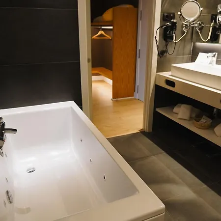 Hotel Brisamar Suites-2