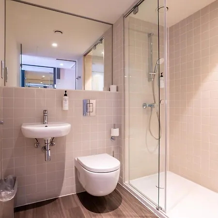 Easyhotel Barcelona Fira-2