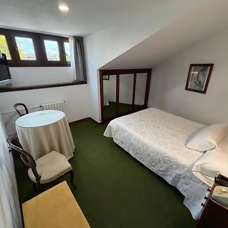 Hotel Santillana-2