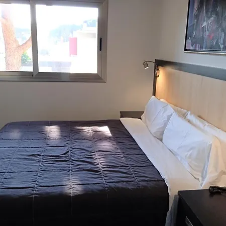 Hotel 170-3