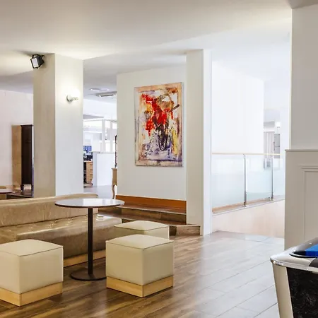 Hotel Miami Calella - El de siempre, como nunca-3