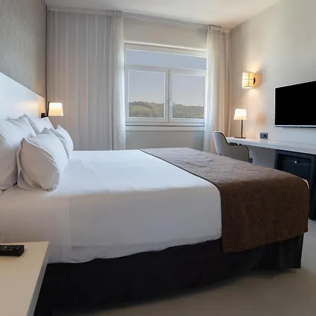 Hotel Ilunion Bilbao-2