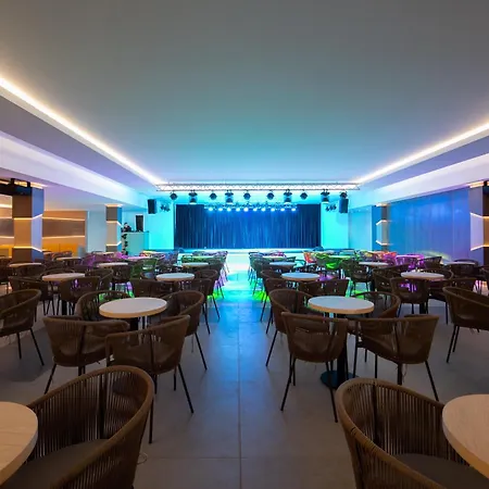 Hotel Club Cala Romani-3