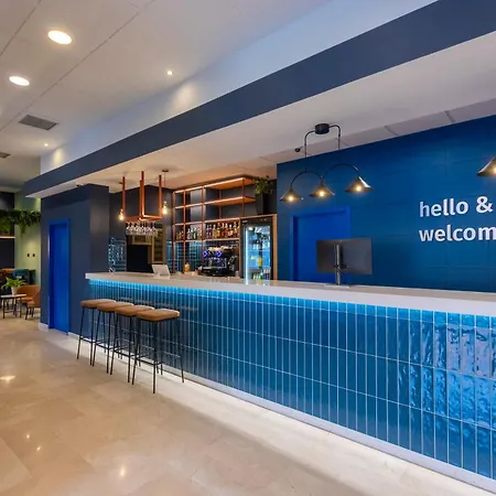Travelodge Madrid Arturo Soria-2