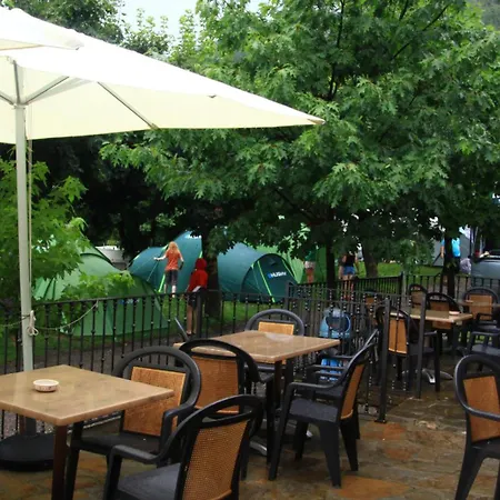 Hotel, Bungalows y Camping Viu-2