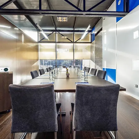 Holiday Inn Express Barcelona City 22@ By Ihg-2