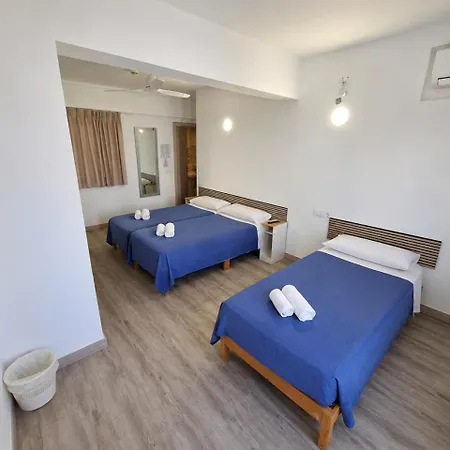 Hostal Sol De Mallorca-3