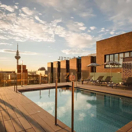 Novotel Madrid Center-2