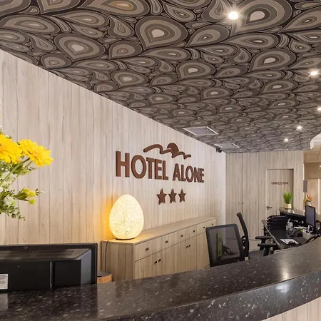 Hotel Alone-3