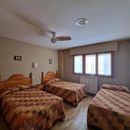 Hostal Valle De Tena-3