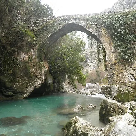 Hotel Garganta Del Cares-3