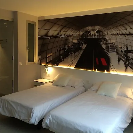 Bilbao City Rooms-3