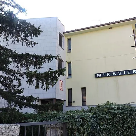 Hostal Mirasierra-3