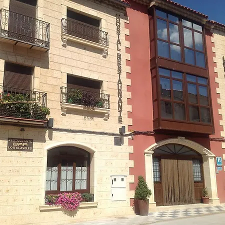 Hostal Los Claveles-2