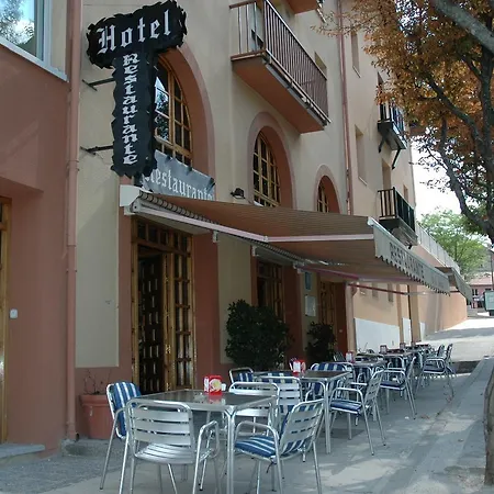 Hotel Tres Arcos-3