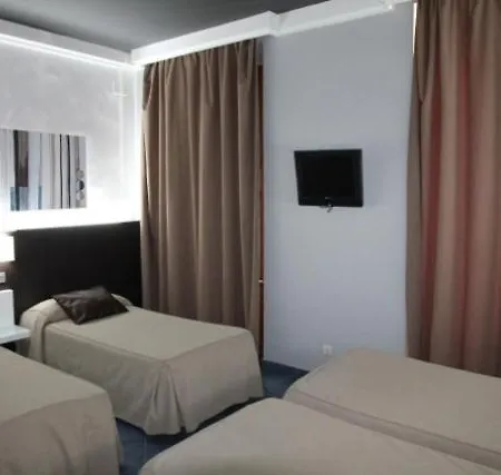Hostal Plaza Ruiz-3