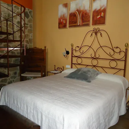 Hostal Casa Laure y Mª Jose-3