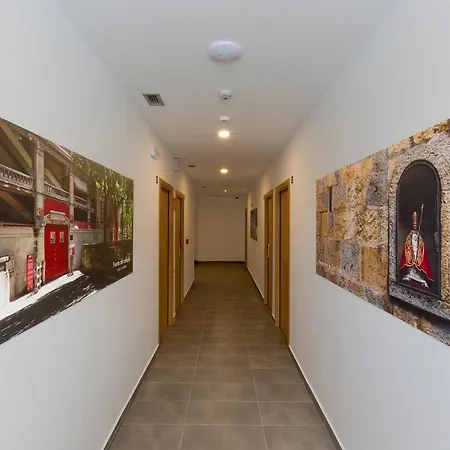 Iraipe Pamplona Hostal Auto Check-In-3