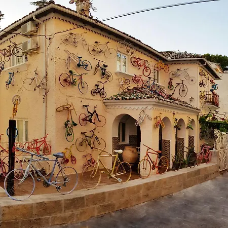 La Casa De Las Bicicletas-3
