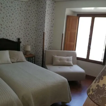 Hostal El Resbalon-3