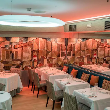 Hotel Opera-2