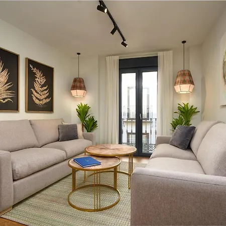 Eleven Apartments Real De La Carreteria, By Homing U-2