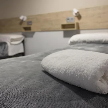 Deluxe Hostels & Suites Merida-2