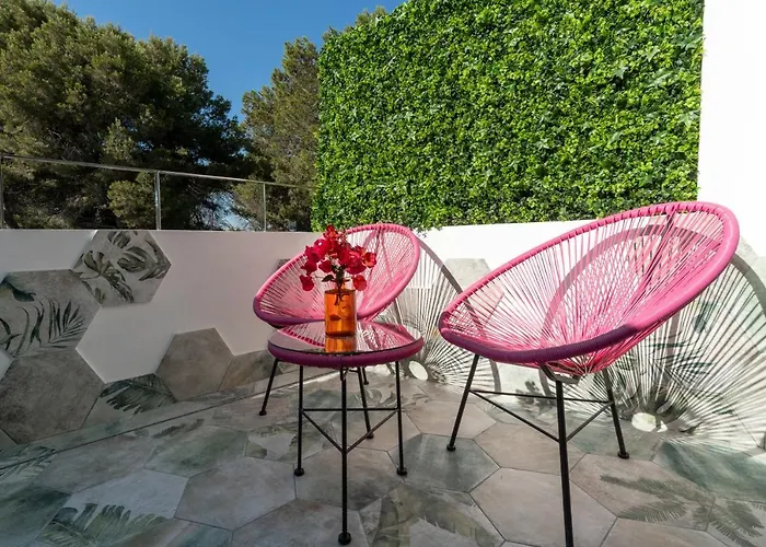 Hostal Restaurante Pou des Lleó Sant Carles de Peralta