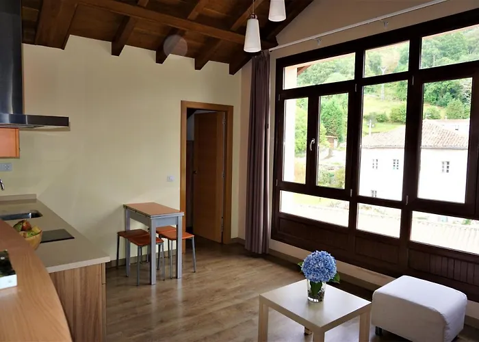 Apartamentos La Playina