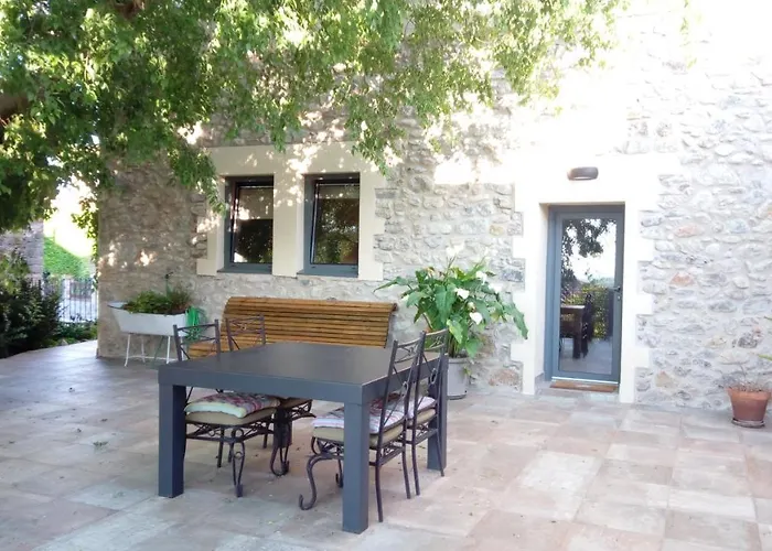 La Casa Dels Lledoners