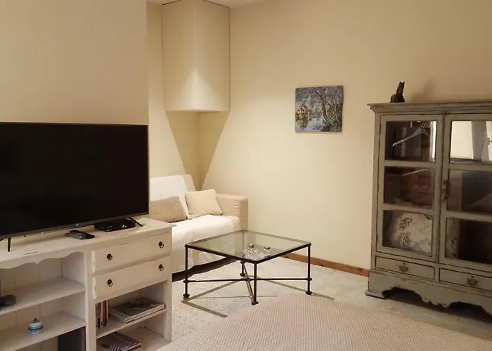 La Casa Dels Lledoners