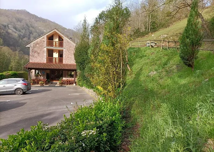 Hotel La Salmonera Caño