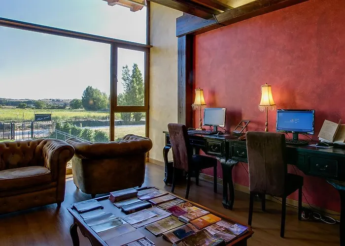 Hotel Rural y SPA Kinedomus Bienestar Fresnillo de Las Duenas
