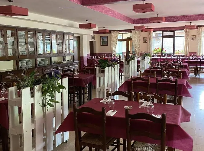 Hotel Hostatgeria I Restaurant Coll De Condreu Les Planes d'Hostoles
