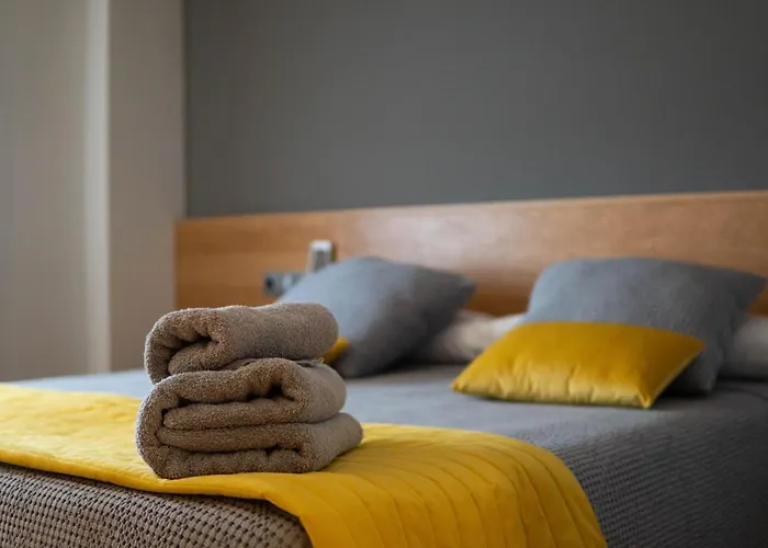 Hostal Restaurante Ibaisek Zudaire