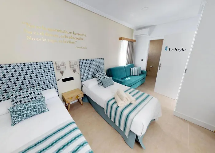 Hostal Boutique La Española by Bossh Hotels Rota
