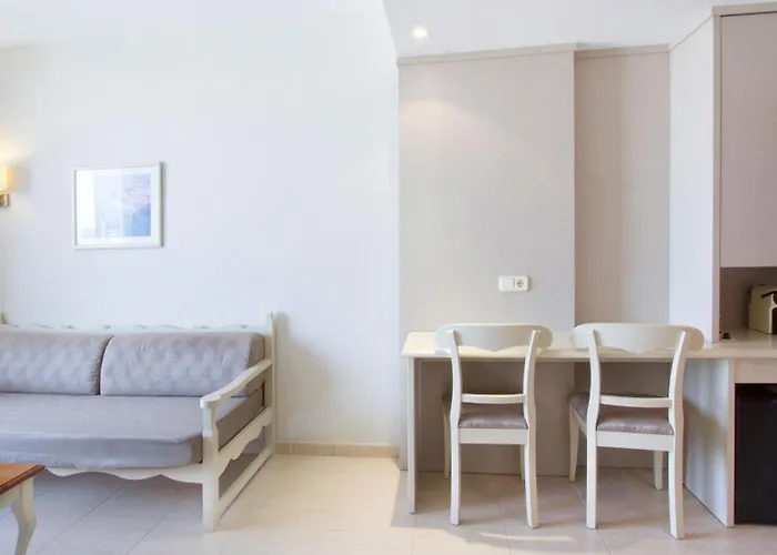 Garbi Cala Millor Hotel
