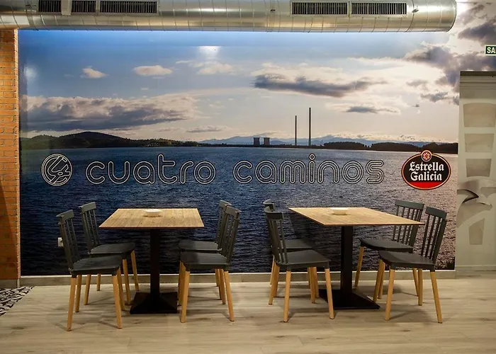 Hostal Restaurante Cuatro Caminos