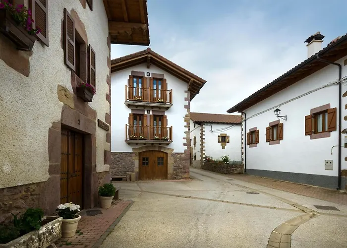 Hotel Rural Iribarnia Lantz