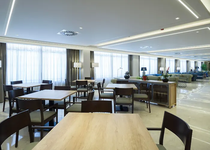 Hotel Apartamentos Pyr Fuengirola